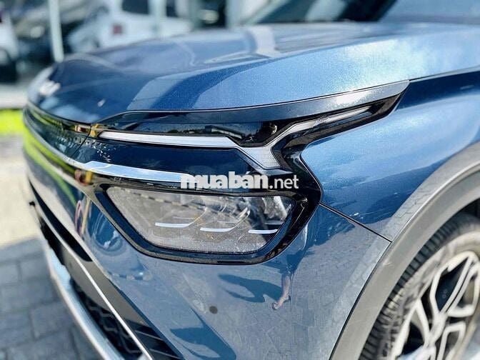 Kia Carens 2024 1.5G Luxury - 20600 km