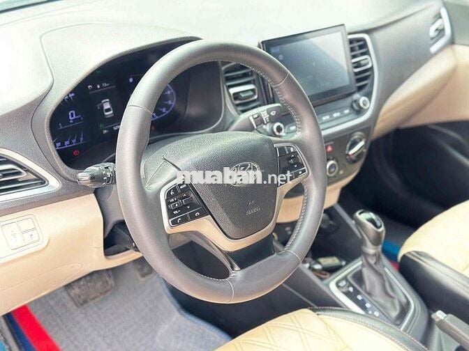 Hyundai Accent 2023 1.4 AT - 52000 km