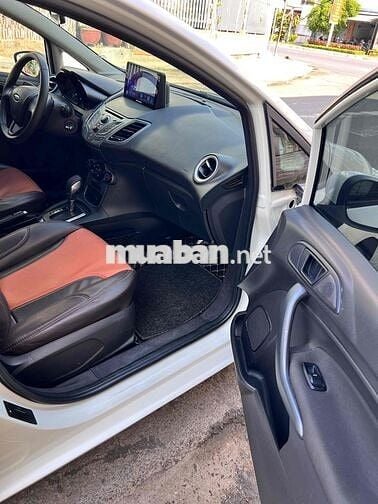 Ford Fiesta 2014 AT Chất Rin Đẹp Chạy Bao Êm