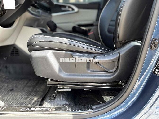 Kia Carens 2024 1.5G Luxury - 20600 km