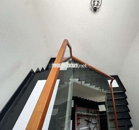 Đang ngộp cần bán gấp Nhà như biệt thự 8x20 7ty350tr