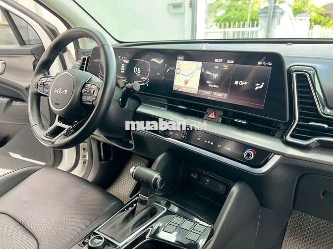 KIA SPORTAGE 2022 2.0G Premium - 36018 km