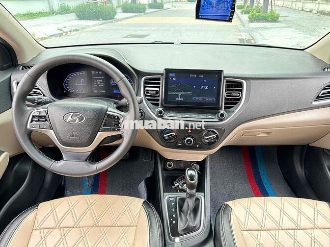 Hyundai Accent 2023 1.4 AT - 52000 km