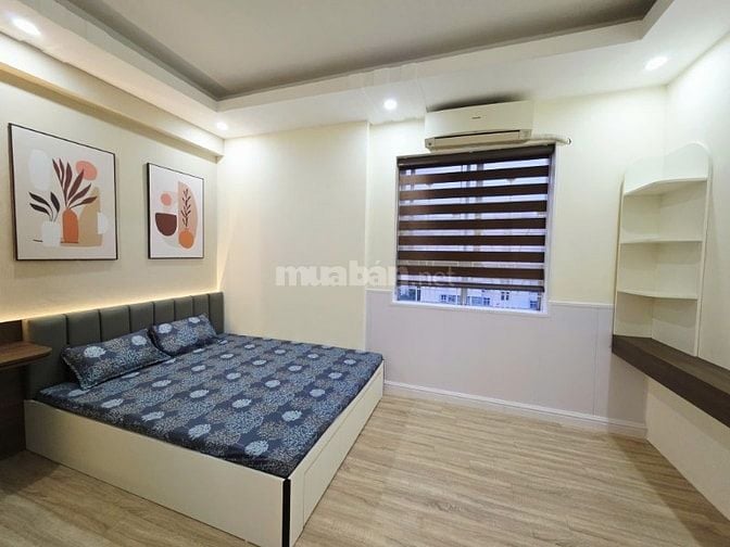 CẦN BÁN căn hộ đầy đủ nội thất, lô góc view thoáng, gần CV Cầu Giấy