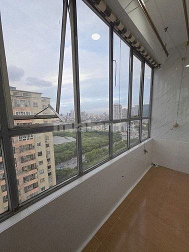 CẦN BÁN căn hộ đầy đủ nội thất, lô góc view thoáng, gần CV Cầu Giấy