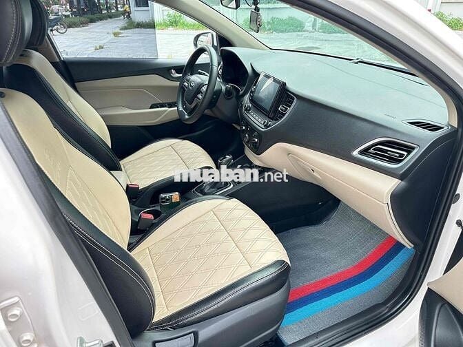 Hyundai Accent 2023 1.4 AT - 52000 km