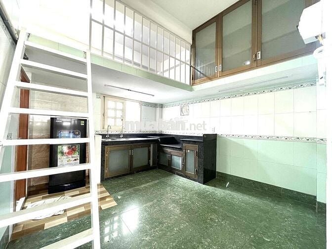 GẦN ĐẠI HỌC SÀI GÒN - Y DƯỢC - KINH TẾ CƠ SỞ B - GIÁ RẺ