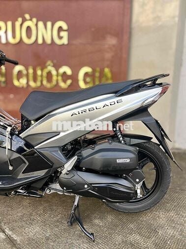 BÁN XE AIR BLADE 2019 bạc posche - MỚI KENG