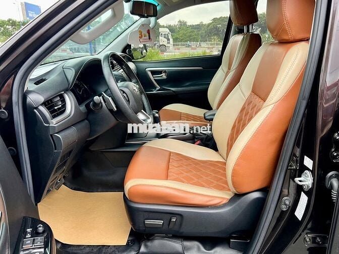 Toyota Fortuner 2021 2.4G 4x2AT - 77970 km