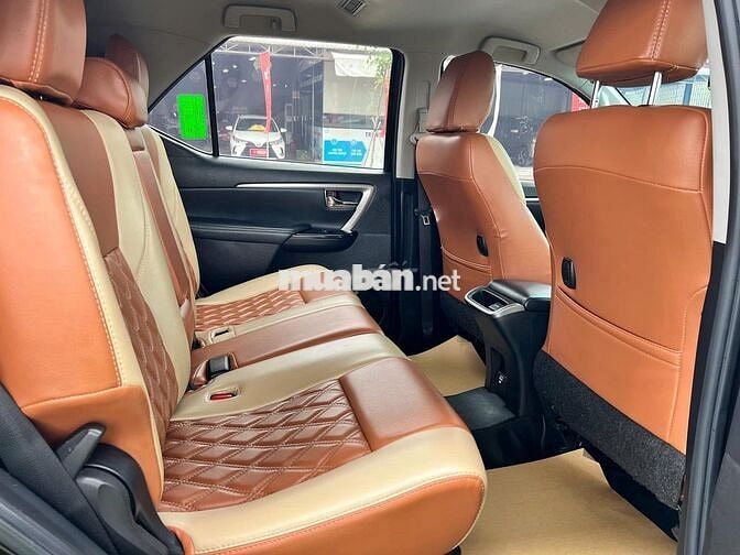 Toyota Fortuner 2021 2.4G 4x2AT - 77970 km