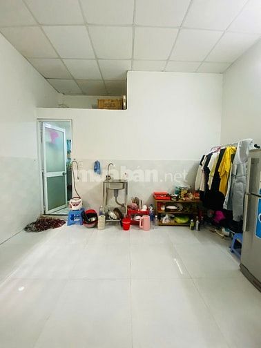 Cho Thuê Phòng 290/152A LÝ THÁI TỔ, Q.3, 4mX5m, Có Máy Lạnh, WC Riêng