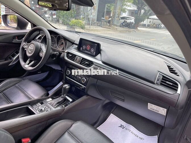 Mazda 6 2.0 Premium 2019 Màu Xám Đẹp Keng Như Mới