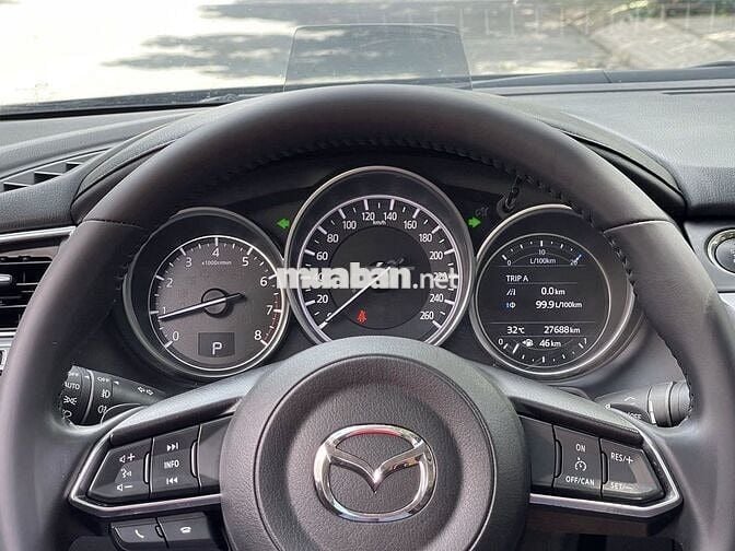 Mazda 6 2.0 Premium 2019 Màu Xám Đẹp Keng Như Mới