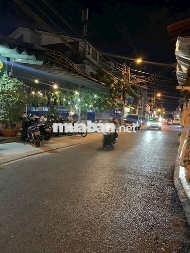Nhà 8x11 ,gần coopmat Phan Văn Hớn ,Trường Chinh Cầu Tham Lương