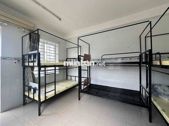 Giường Ký Túc Xá Sạch Sẽ, Thoáng Mát Gần Đại Học Thủ Dầu Một