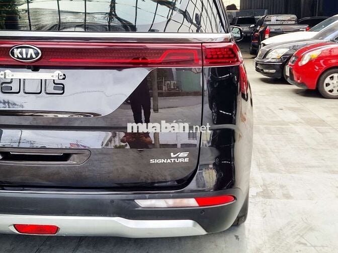 Kia Carnival Signature 3.5V6 2021, xhđ cao, ht góp