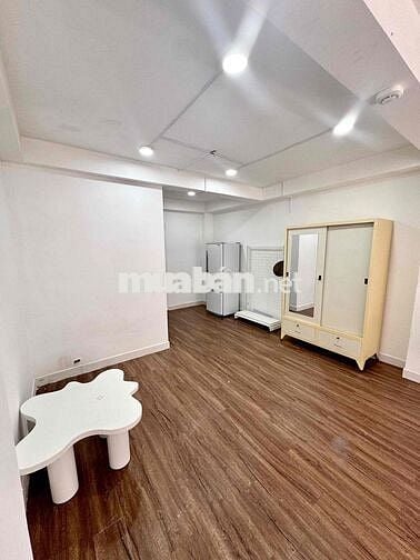 Phòng trọ Trung tâm Quận 1 35m2