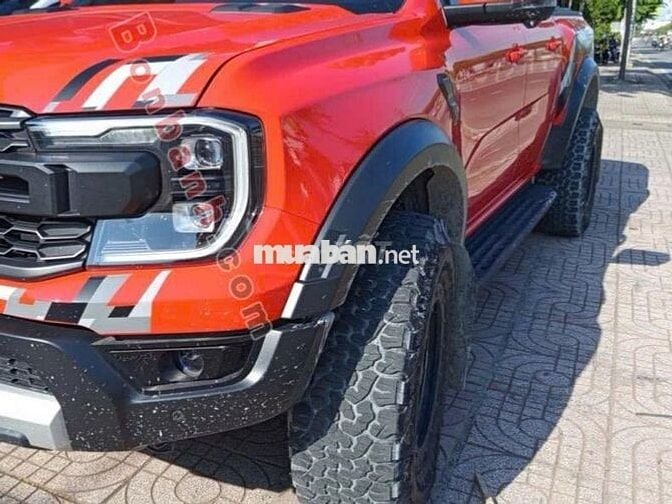 Ford Ranger Raptor 2.0L 4x4 AT 2023 – Màu đỏ