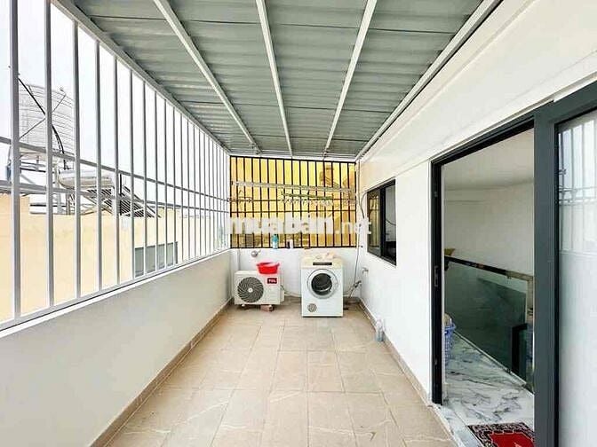 Nhà phố 3 tấm sân thượng 5x10m - Đường xe hơi tới cửa - KDC Văn minh