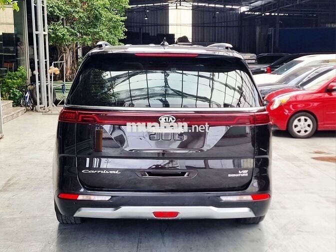 Kia Carnival Signature 3.5V6 2021, xhđ cao, ht góp