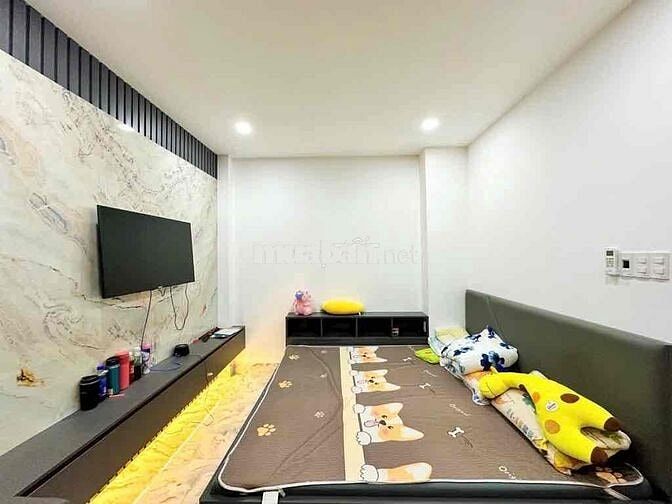 Nhà phố 3 tấm sân thượng 5x10m - Đường xe hơi tới cửa - KDC Văn minh