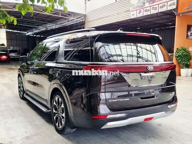 Kia Carnival Signature 3.5V6 2021, xhđ cao, ht góp