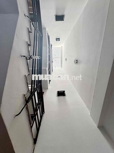 Phòng trọ Trung tâm Quận 1 35m2