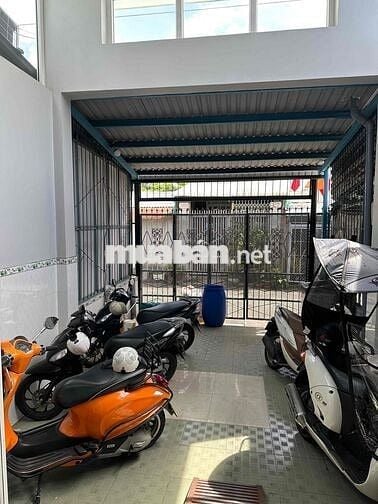 Giường Ký Túc Xá Sạch Sẽ, Thoáng Mát Gần Đại Học Thủ Dầu Một