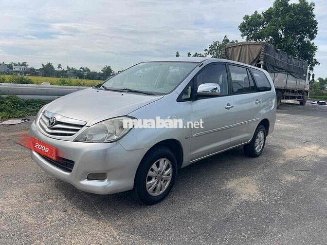 Toyota Innova 2019 2.0G - 10954 km