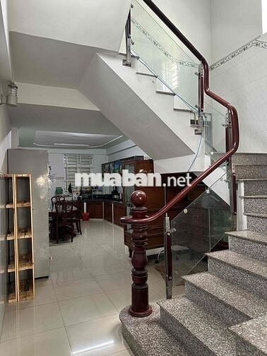Giường Ký Túc Xá Sạch Sẽ, Thoáng Mát Gần Đại Học Thủ Dầu Một
