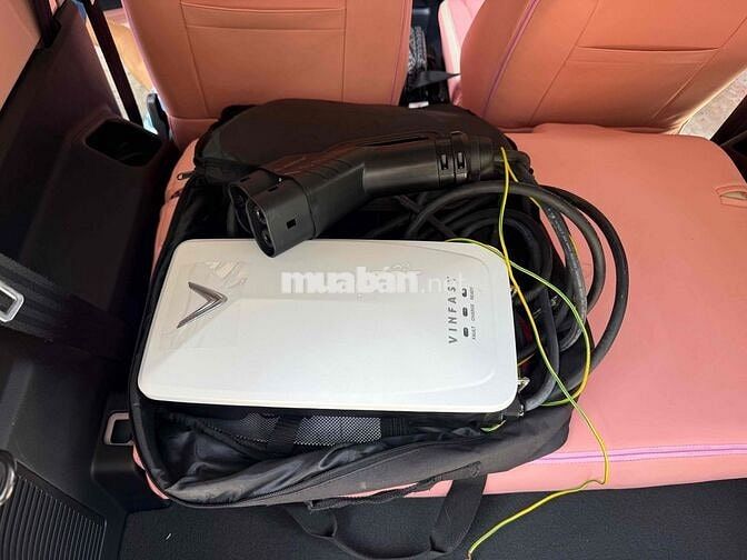 VinFast VF3 2025 mua pin gần 50tr đồ