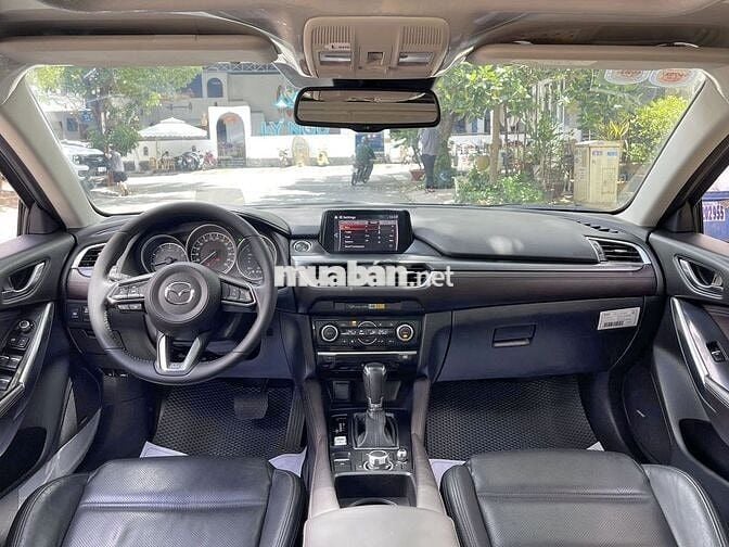 Mazda 6 2.0 Premium 2019 Màu Xám Đẹp Keng Như Mới