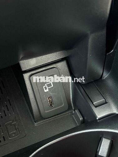 Mercedes Benz GLC 200 4MATIC sx 2020 - 28.000km