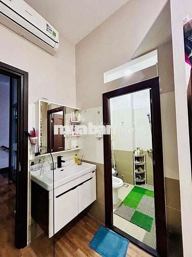 SIÊU PHẨM SÂN BAY - 104F Nhất Chi Mai, Phường 13, Tân Bình, THANG MÁY