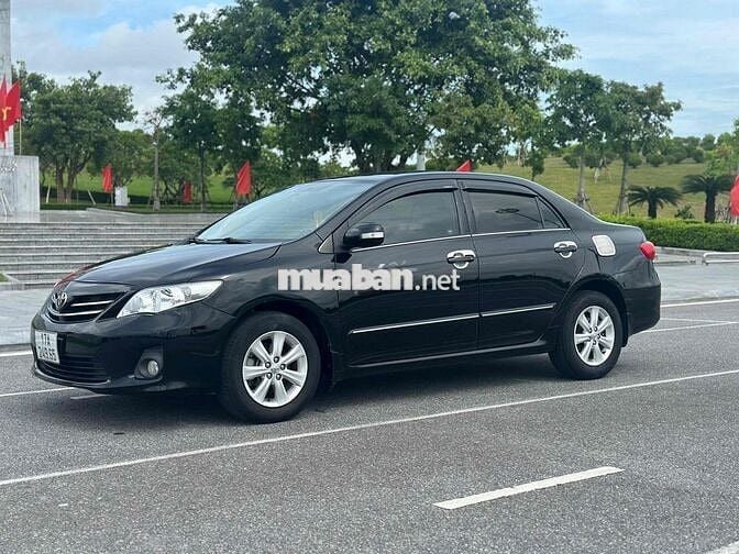 Bán xe Toyota Corolla Altis 2014  tự động