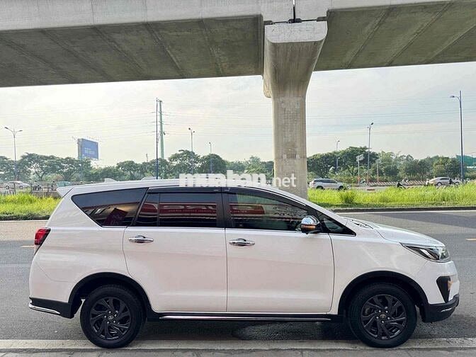 Siêu phẩm Innova tự động 2021 xe đẹp đi siêu lướt