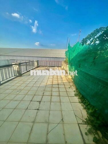 - Cho thuê nhà 1 trệt 2 lầu+ sân thượng truóc sau  - Nhà hướng Bắc  Dt