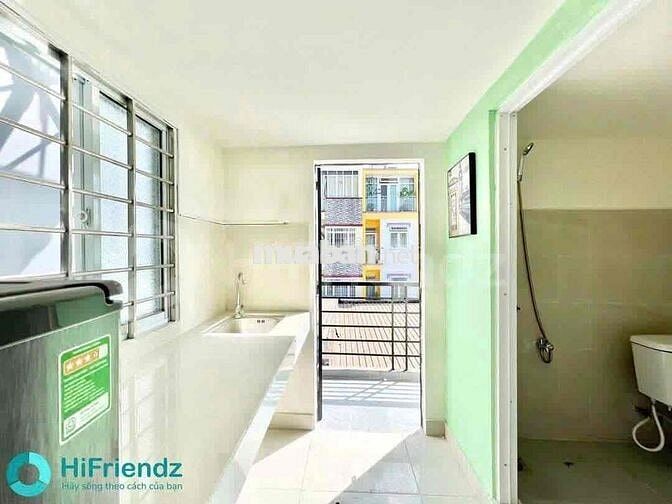 Dạng Duplex Ban Công Full Nội Thất Ngay Sát Cầu Nguyễn Văn Cừ
