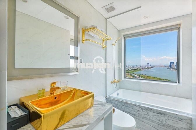 Cho Thuê Căn Hộ Goldenbay , 2 phòng ngủ , NT cao cấp , hồ bơi vô cực.