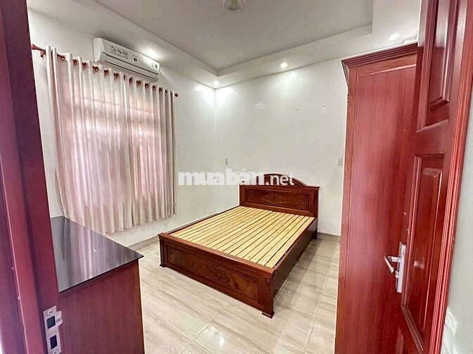 Cho thuê nhà mái thái 4pn cạnh khu dân cư Hiệp Thành 1