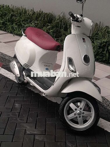 Cần tiền chữa bệnh bán xe