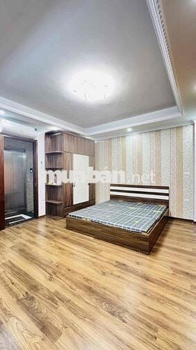 Nguyễn Ngọc Nại Thanh Xuân oto đỗ cửa 3 bước ra oto tránh mặt tiền 4m