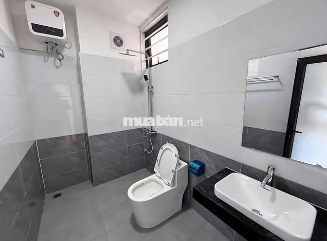 Bán nhà ngõ 175 Lạc Long Quân - nhà mới 36m × 5 tầng -Mỗi tầng 1 phòng
