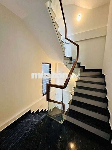 Bán nhà ngõ 175 Lạc Long Quân - nhà mới 36m × 5 tầng -Mỗi tầng 1 phòng
