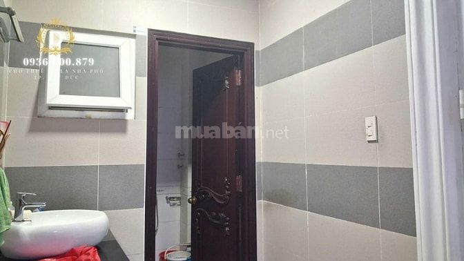 Cho thuê Biệt thự sân vườn, hầm trệt 2 lầu, 5PN, nội thất cao cấp