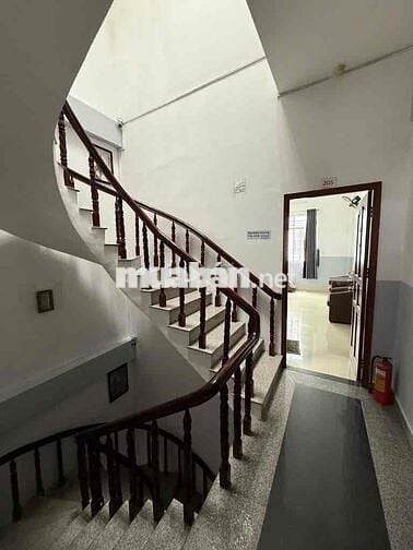 CẦN BÁN KHÁCH SẠN DÒNG TIỀN TỐT QUẬN TÂN PHÚ - 4 TẦNG - 16 PHÒNG
