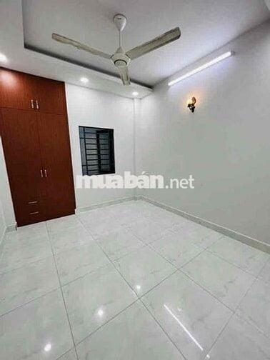 CẦN BÁN NHÀ NGAY HOÀ HƯNG QUẬN 10 - 4 TẦNG MỚI ĐẸP DÒNG TIỀN TỐT .