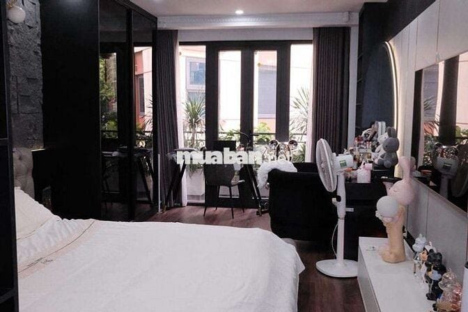 Bán gấp-Lê Trọng Tấn-Phân lô ô tô tránh-6t thang máy-ở ngay-14.7 tỷ