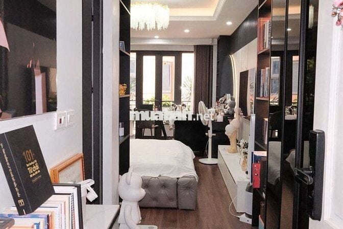 Bán gấp-Lê Trọng Tấn-Phân lô ô tô tránh-6t thang máy-ở ngay-14.7 tỷ
