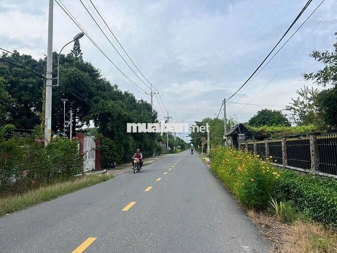 240M2 đất Mặt Tiền 492 giá ngộp chỉ 880Tr em cần bán gấp